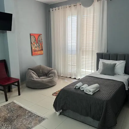 Host Apartman *
