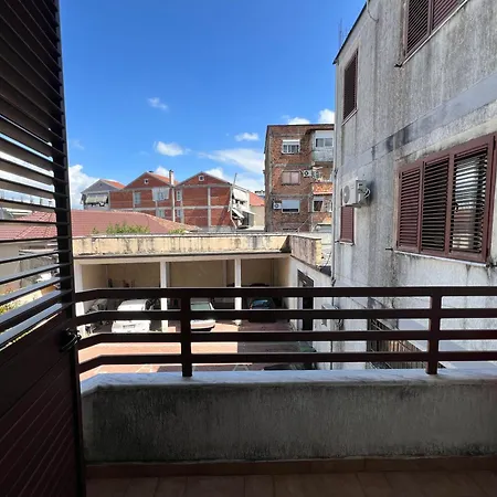 Apartment Host Shkoder